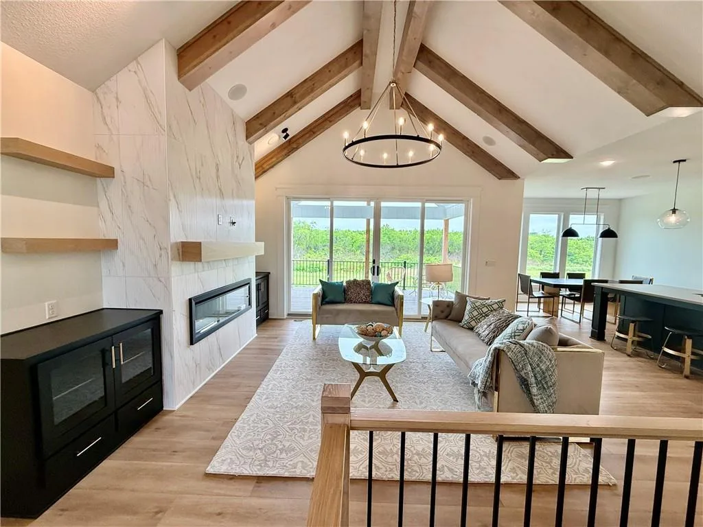 3116 SW Summit View Trail