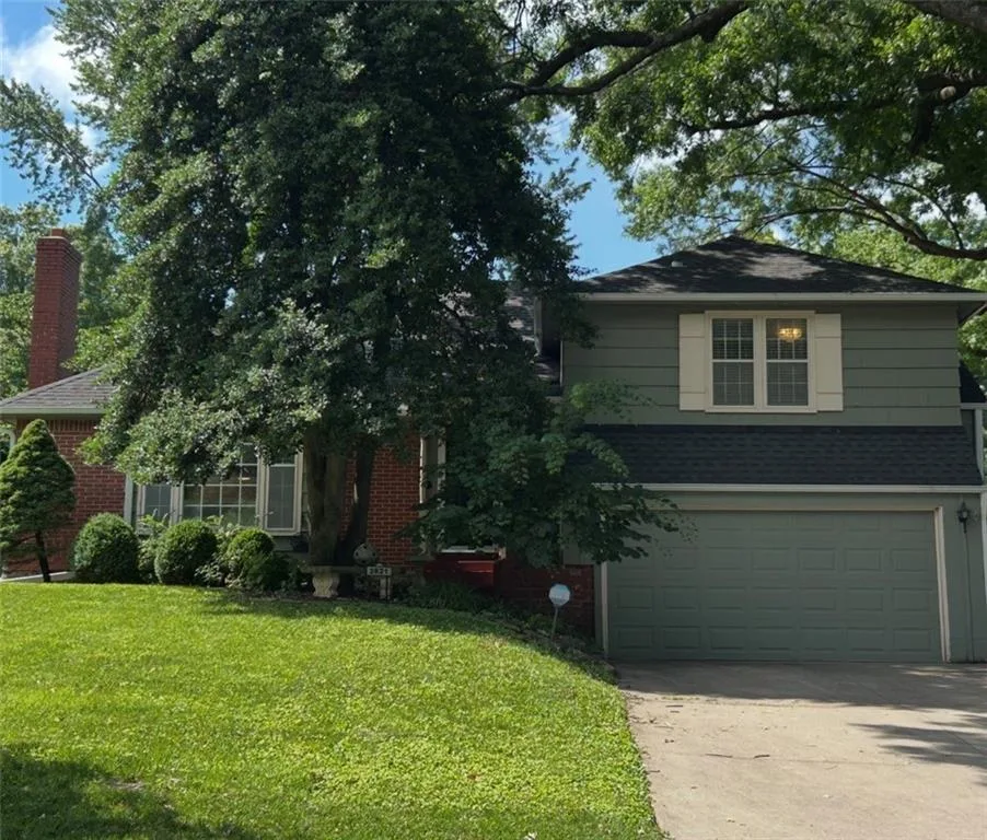 2821 W 73rd Street