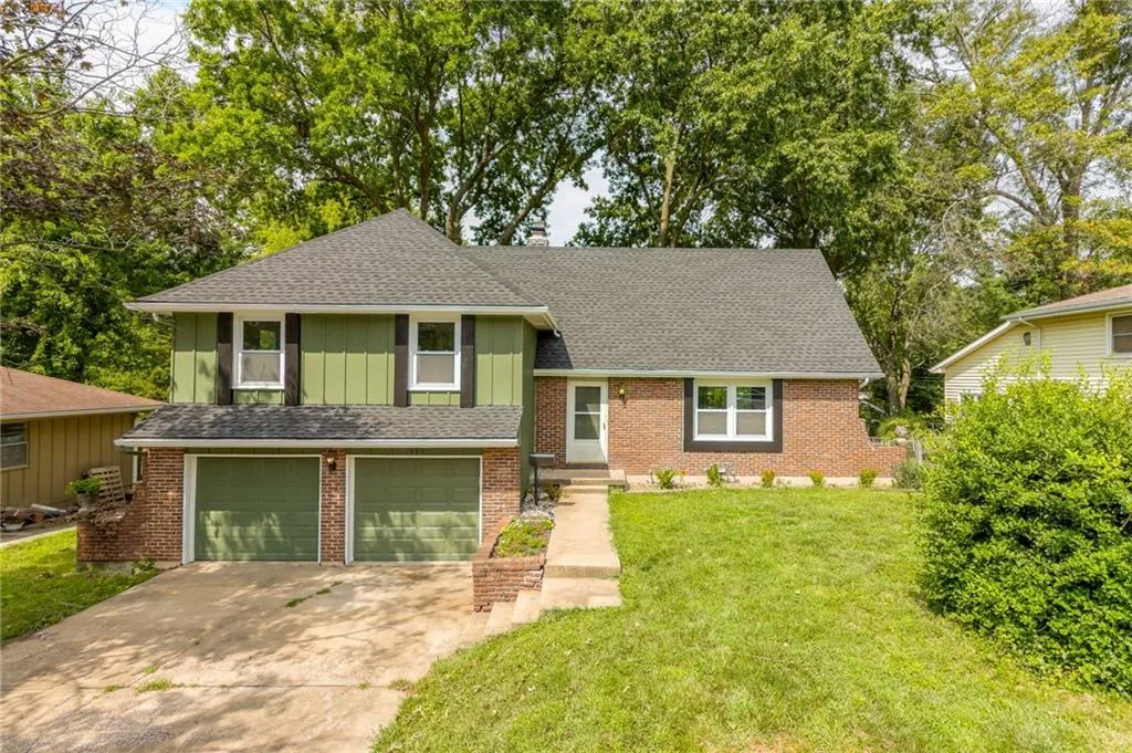 1006 Orrington Place, Lee's Summit MO