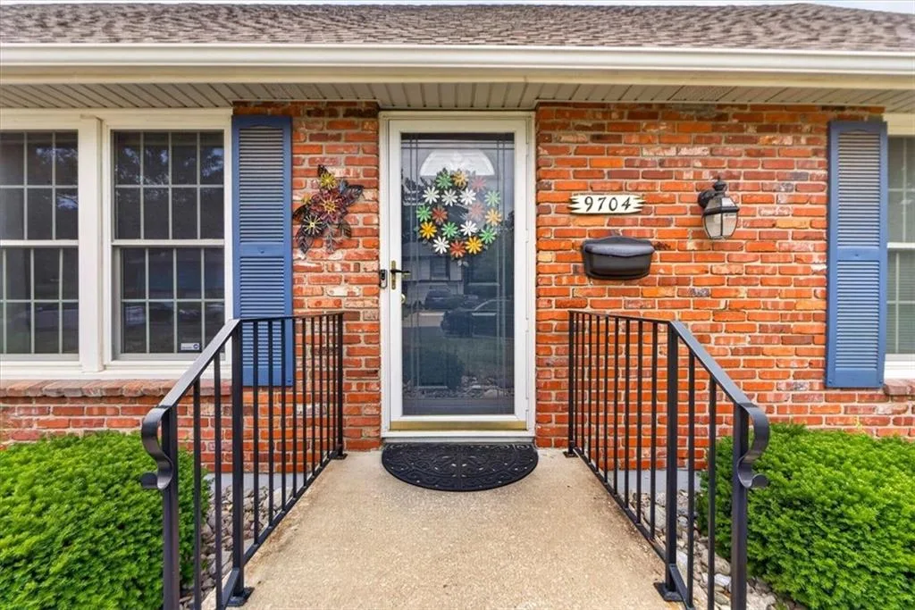 9704 Hardesty Avenue, Kansas City MO