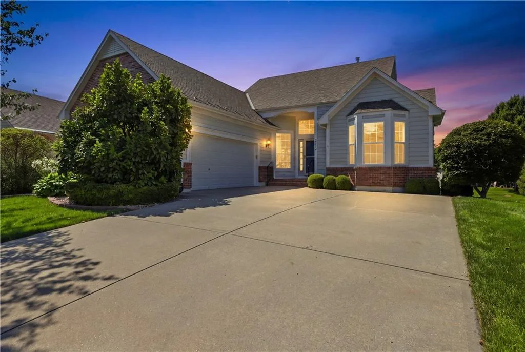 2722 S Brentwood Drive, Independence MO