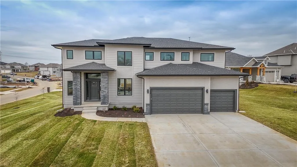 6009 Arapahoe Street, Shawnee KS
