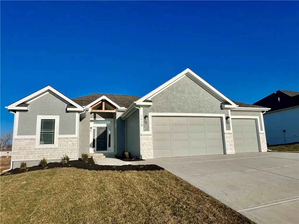 2144 Deerfield Terrace, Liberty MO