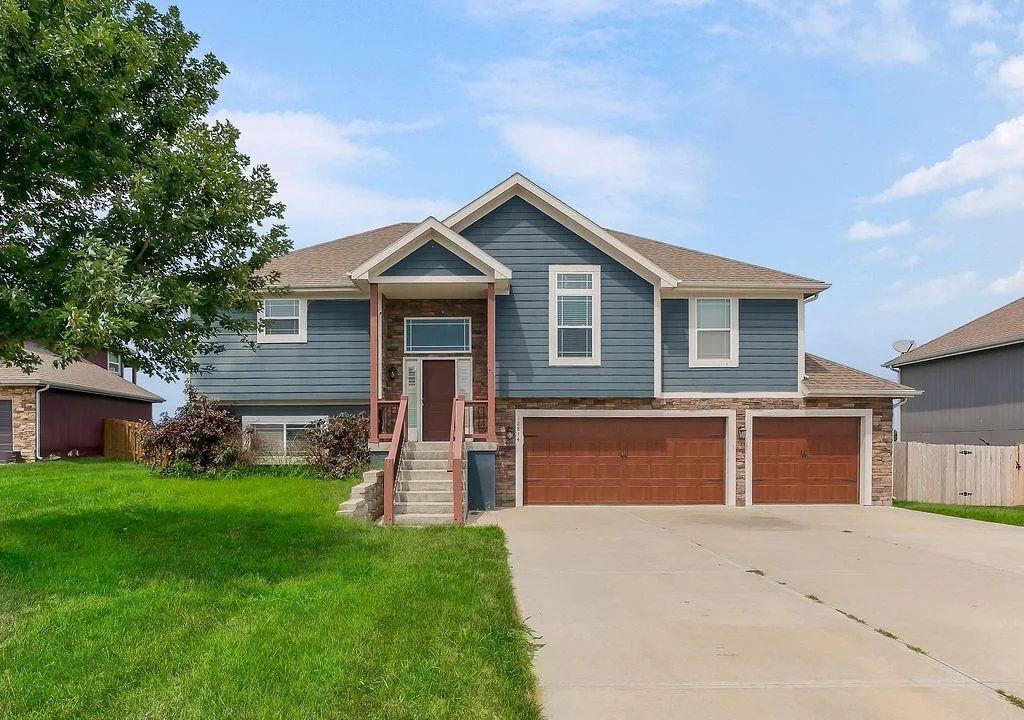 12814 Lathrop Avenue, Kansas City KS
