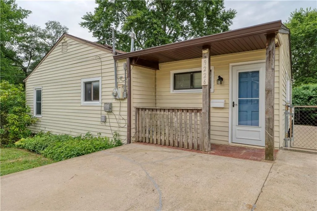 9226 Walnut Street, Kansas City MO