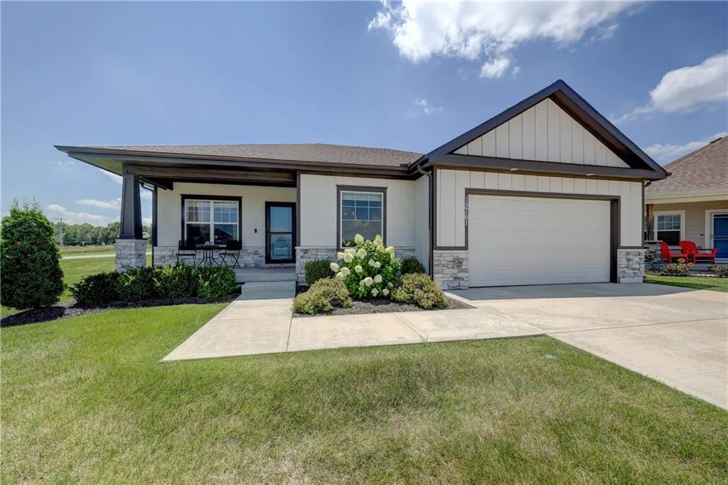15761 Sheridan Place, Basehor KS