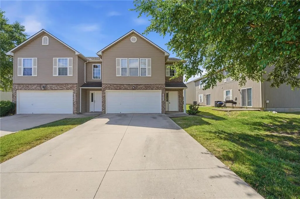 1631 Garrett Drive, Blue Springs MO