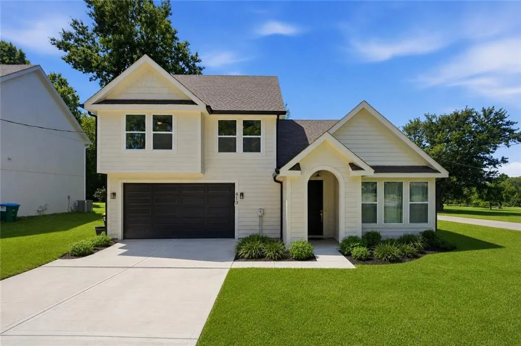 413 W Walnut Street, Cleveland MO