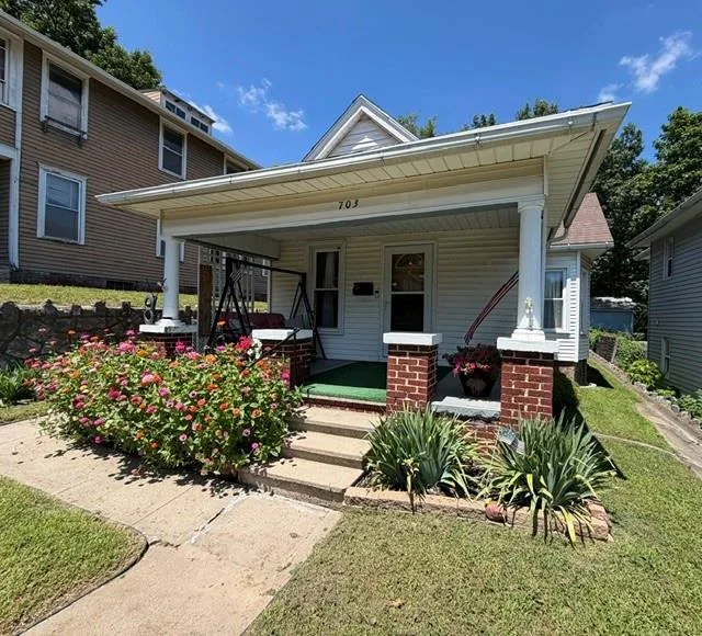 703 Mcdonald Street, St Joseph MO
