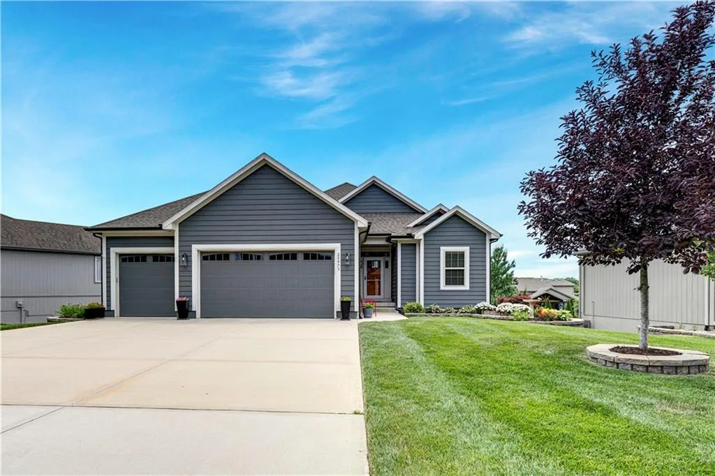 25973 W 143RD Terrace, Olathe KS