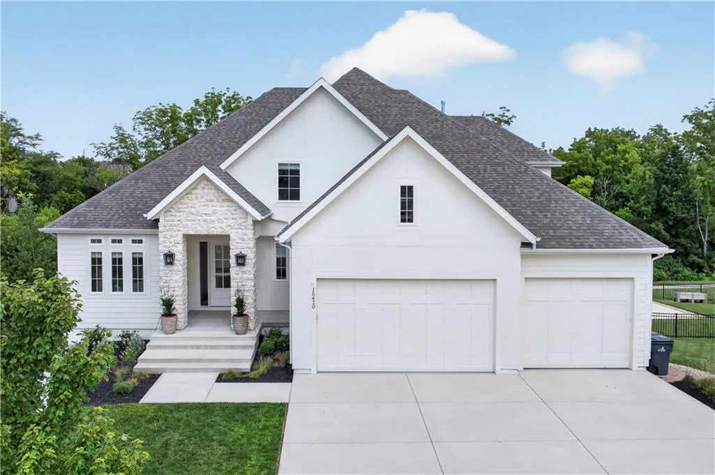 15410 W 166th Terrace, Olathe KS