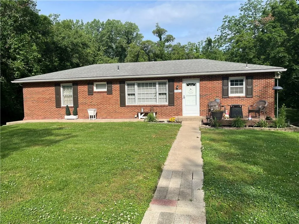 6600 NW Hamer Drive, Kansas City MO