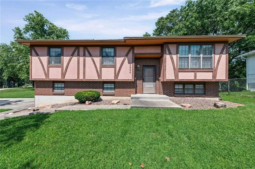 4924 Welborn Lane, Kansas City KS