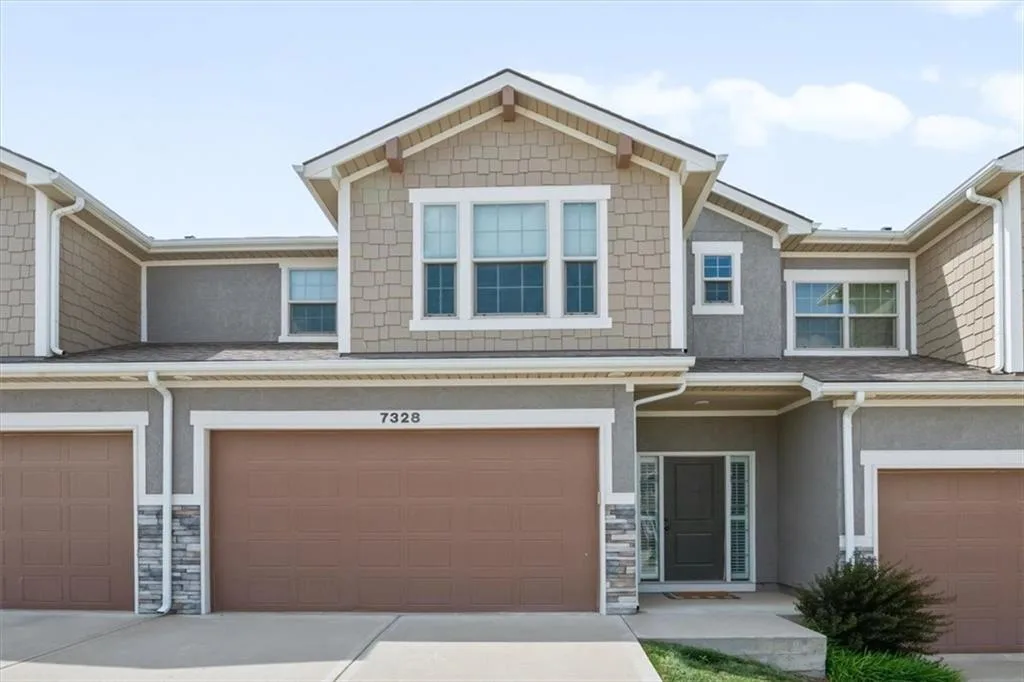 7328 Aaron Street, Parkville MO