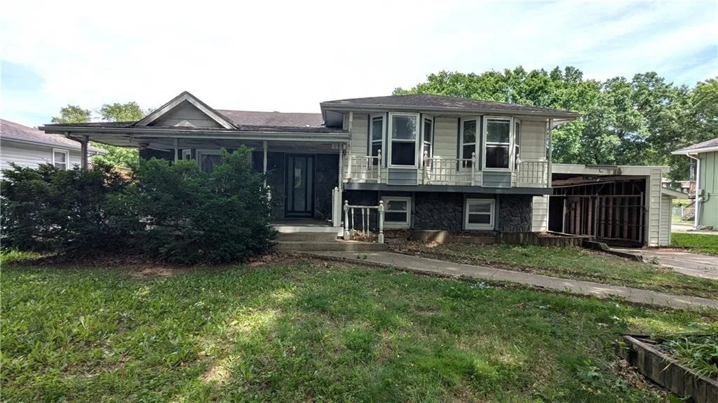 1209 SW Madison Street, Lee's Summit MO