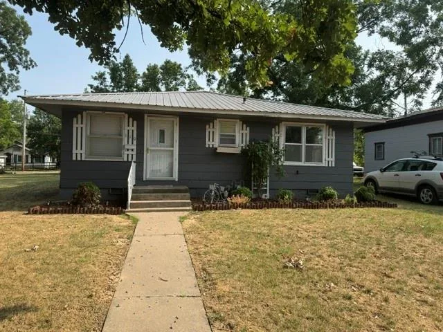 110 E Church Street, Caney KS