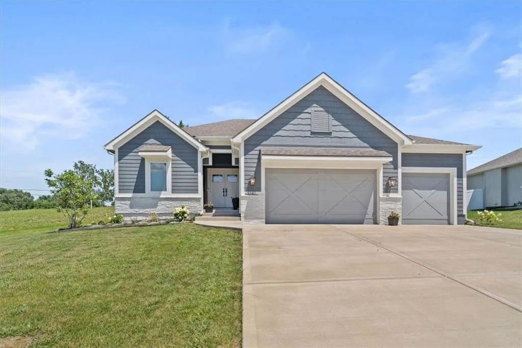 6141 N Chelsea Avenue, Kansas City MO