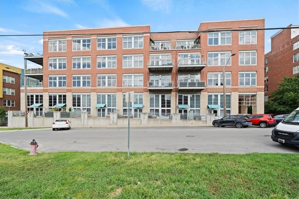 210 W 5th Street #101, Kansas City MO
