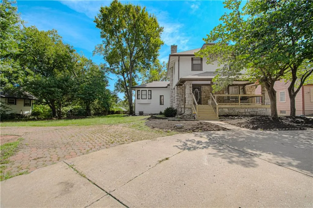 1315 E 75 Street, Kansas City MO