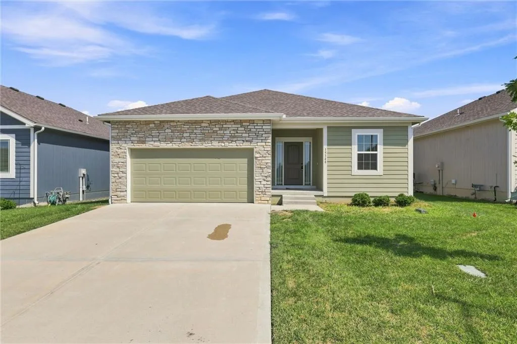 15348 Jessica Street, Parkville MO