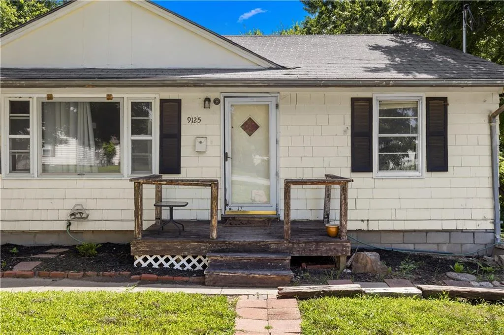9125 Cherry Street, Kansas City MO