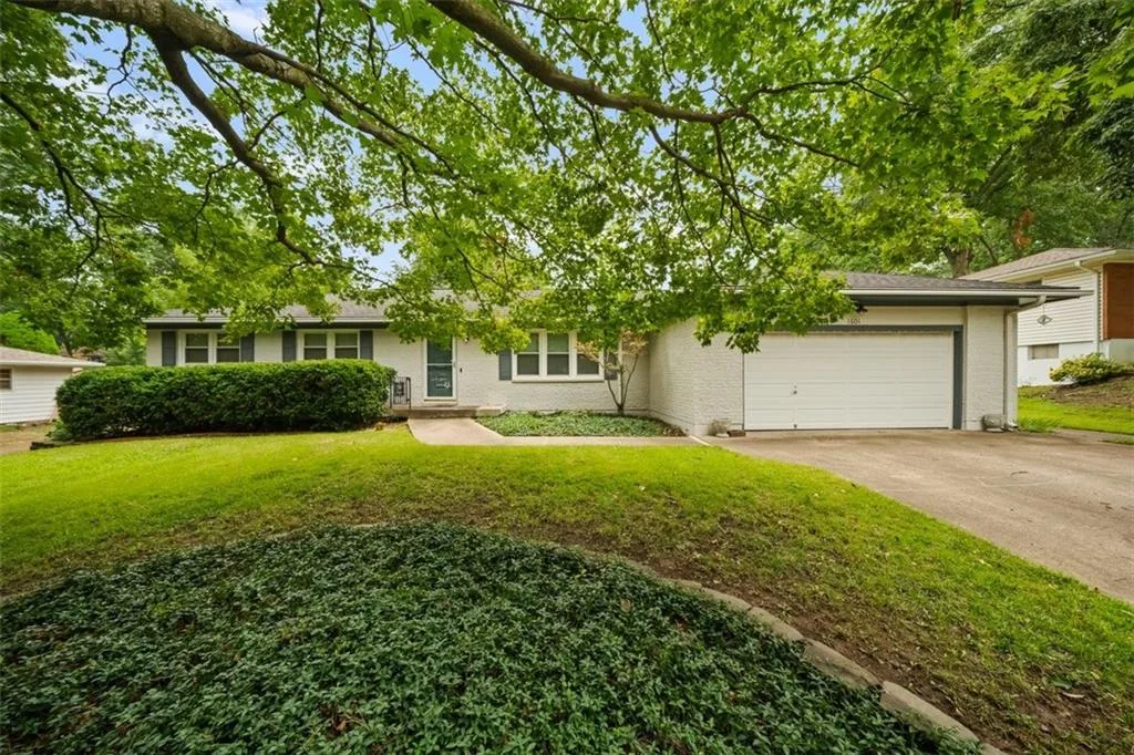 1601 77th Street, Kansas City MO