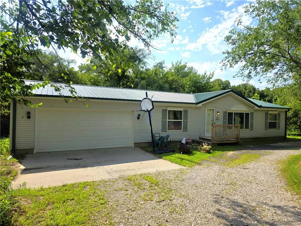 140 Tucker Street, St Joseph MO