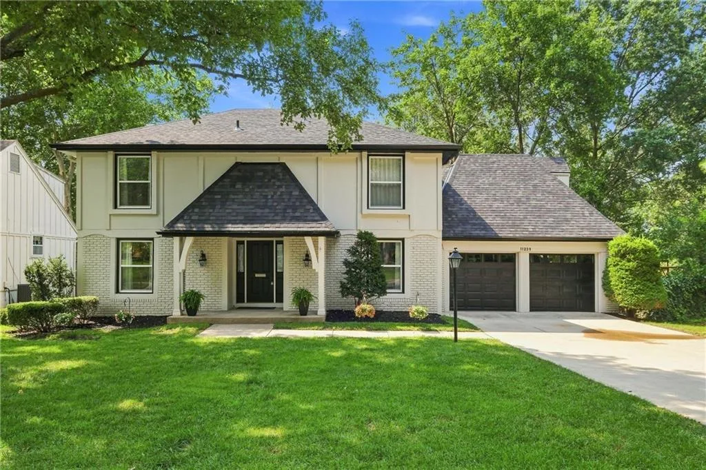 11239 W 99th Place, Overland Park KS
