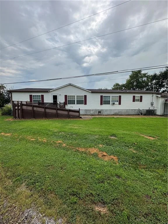 3008 SW Lakefront Lane, St Joseph MO