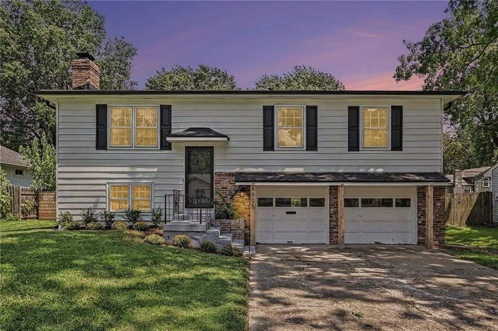 6805 Switzer Lane, Shawnee KS