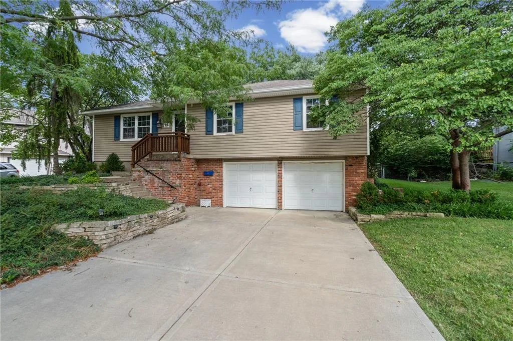 106 N Cleveland Avenue, Belton MO