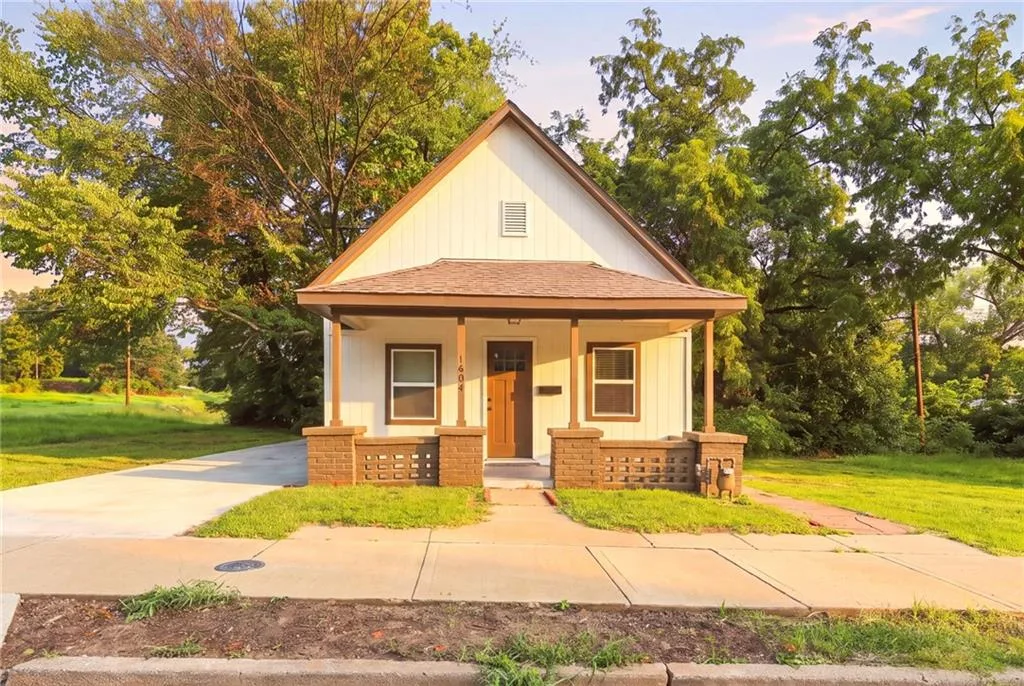 1604 N 9th Street, Kansas City KS