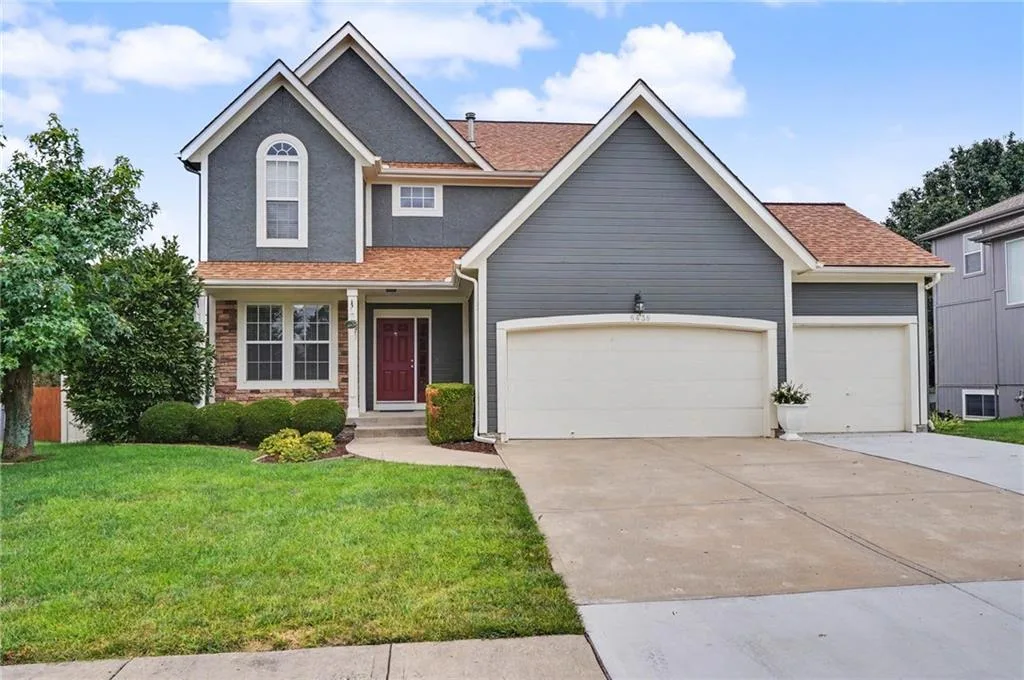 8438 Timber Ridge Street, De Soto KS