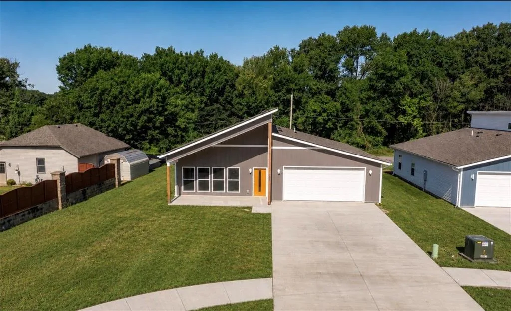 1501 Ashton Way, Pittsburg KS