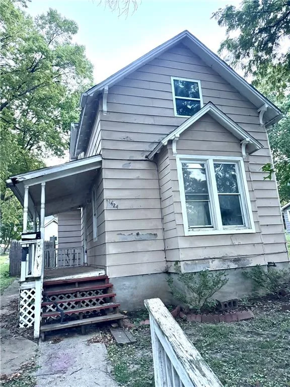 1424 6th Avenue, Leavenworth KS
