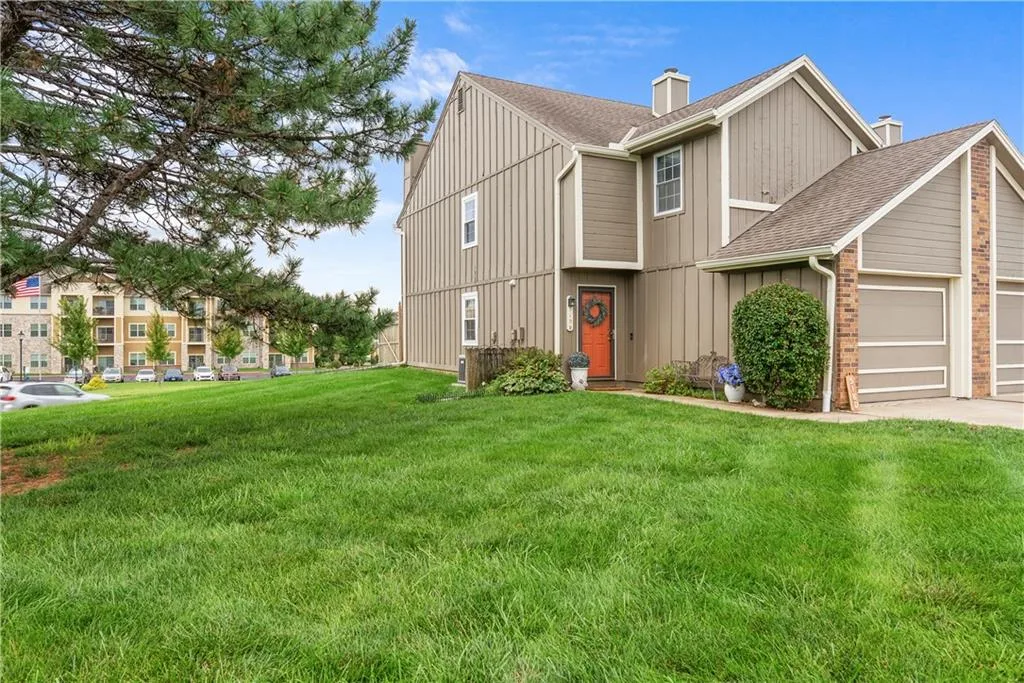 518 NE 6th Street #D, Blue Springs MO