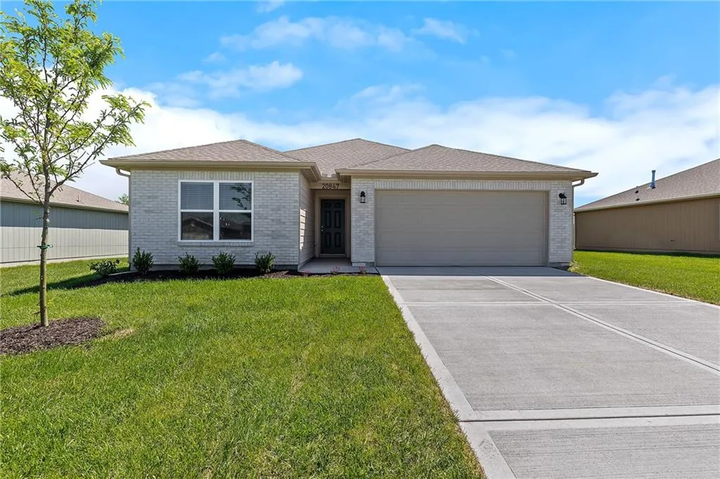 37990 W 207th Terrace, Edgerton KS