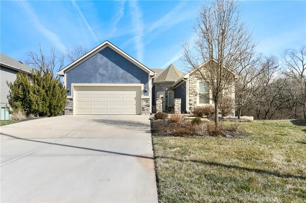 4925 Tallgrass Street, Leavenworth KS