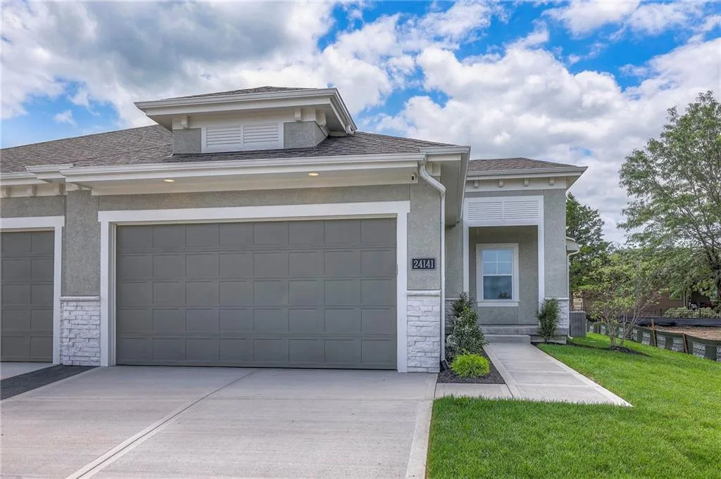 9851 Greeley Street, Lenexa KS