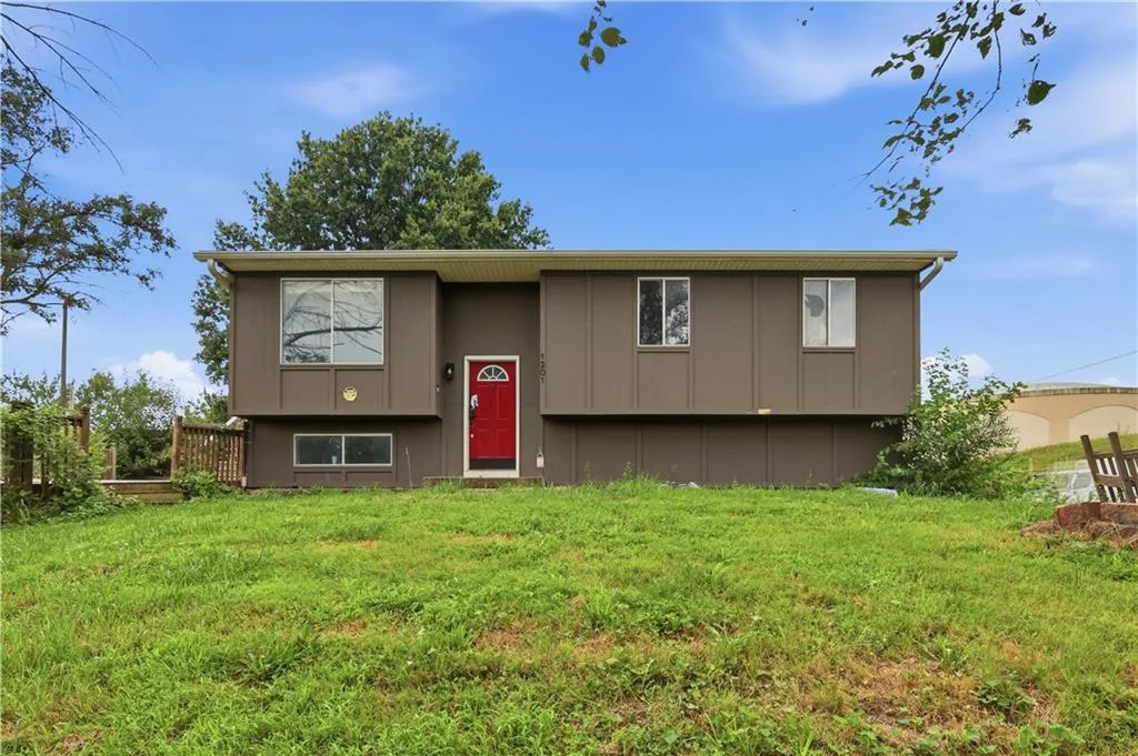 1201 S 5th Street, Atchison KS
