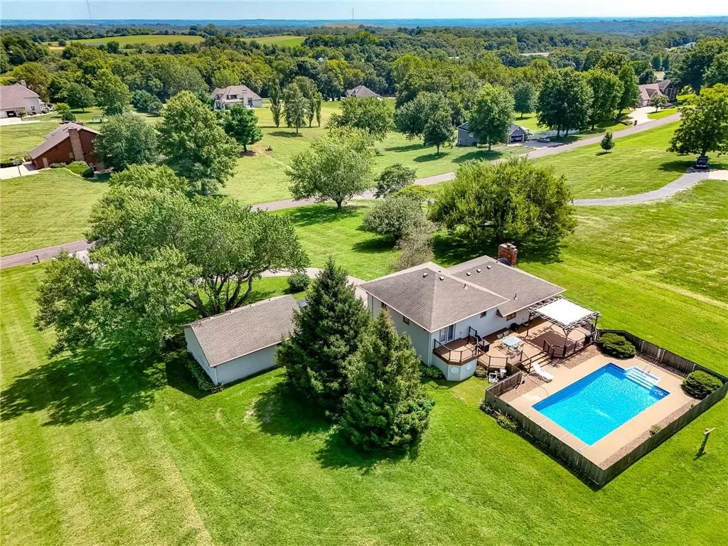 6 Delaney Drive, St Joseph MO