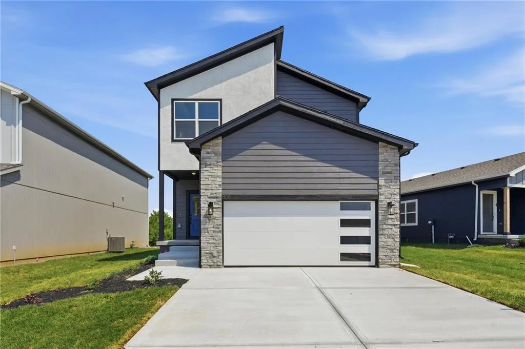806 Glenn Circle