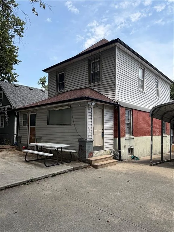 617 Cypress Avenue, Kansas City MO