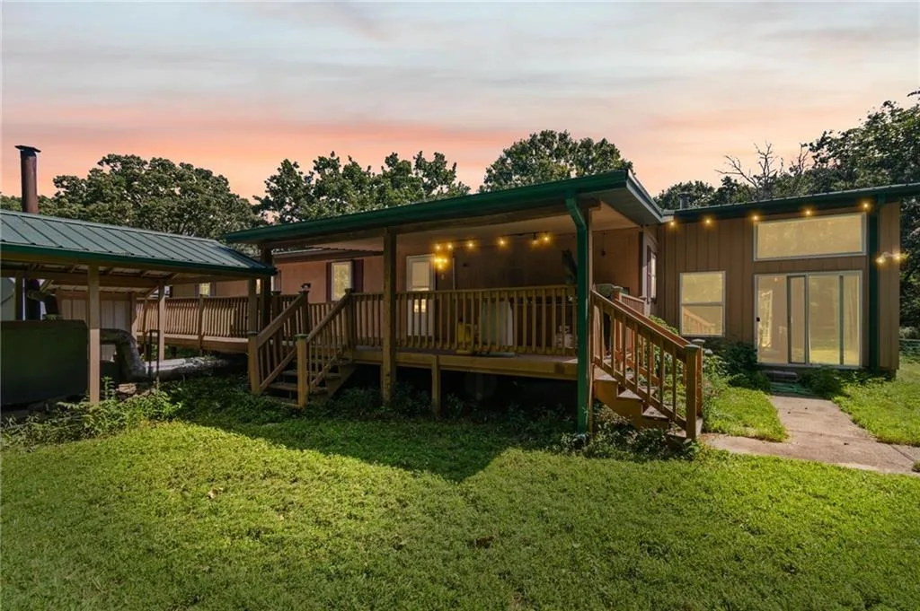 3371 S 8th Road, Humansville MO