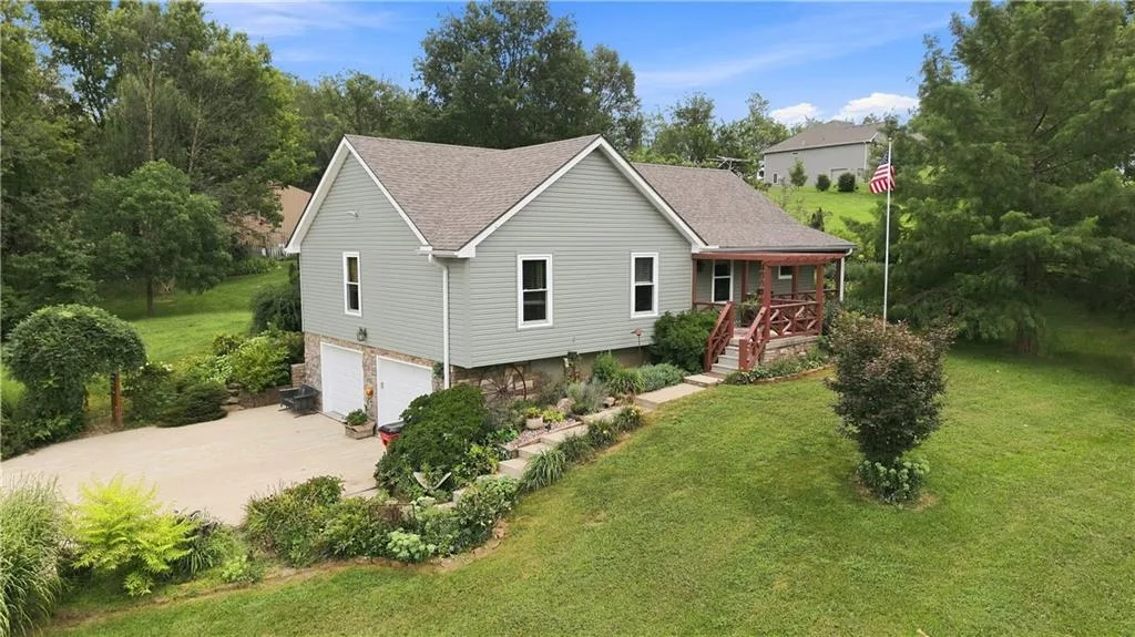 1807 N Elsea Smith Road, Independence MO