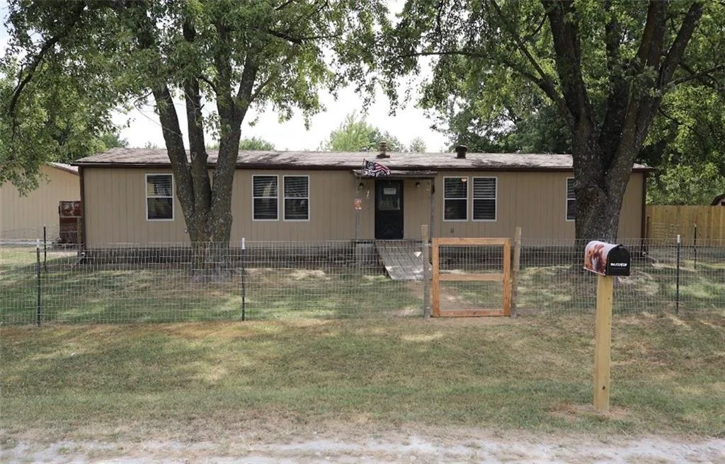 186 SE 19th Lane, Lamar MO