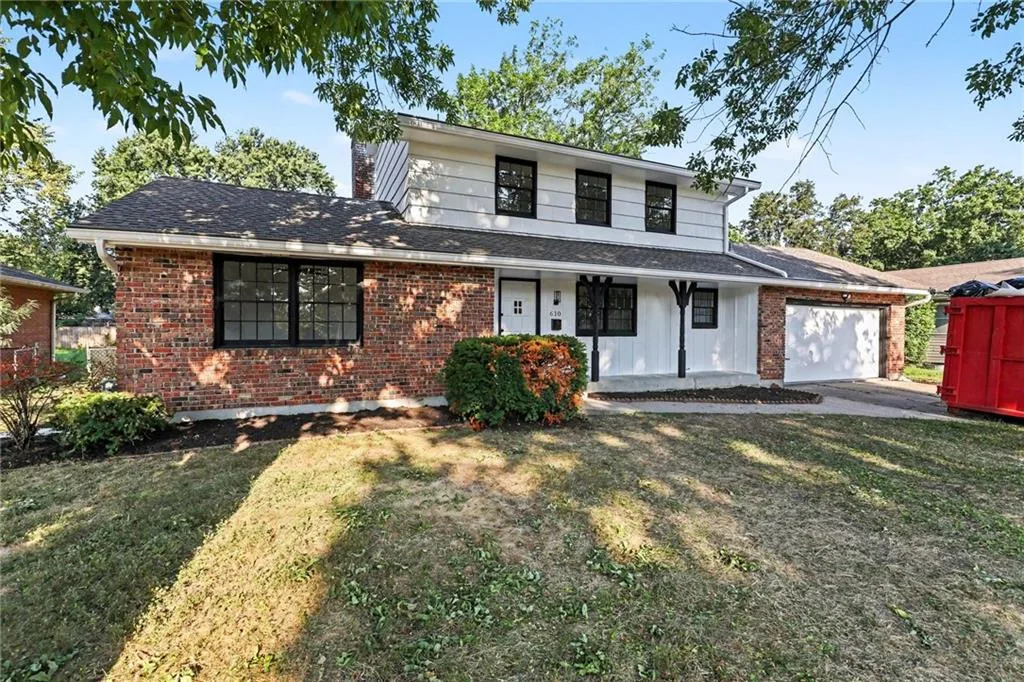 610 NE Magnolia Street, Lee's Summit MO