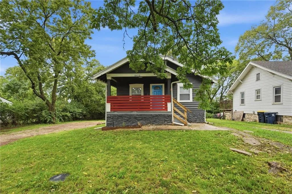 8412 Flora Avenue, Kansas City MO