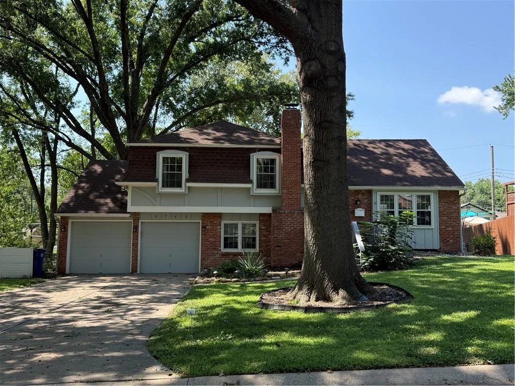 9746 Eby Street, Overland Park KS