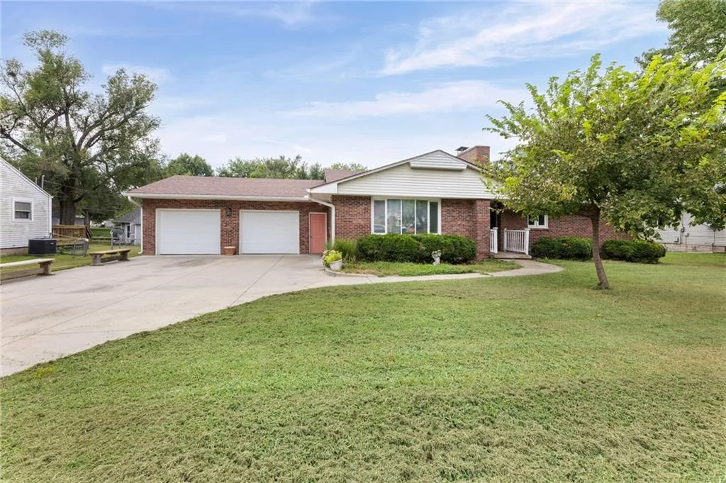 940 S Ash Street, Ottawa KS